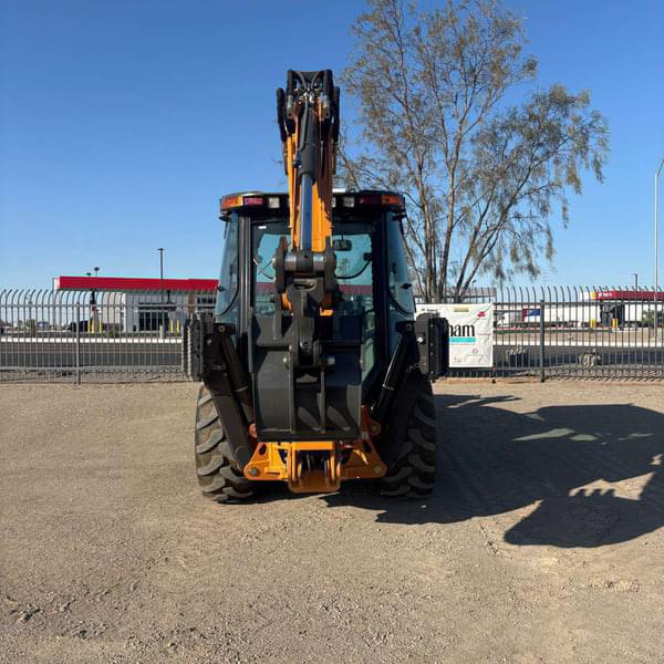 Image of Case 580 Super N equipment image 3