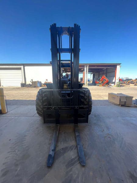 Image of Case 588H equipment image 2