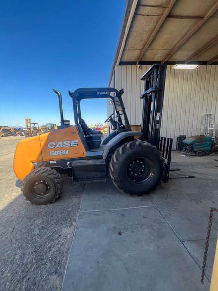 Image of Case 588H equipment image 1