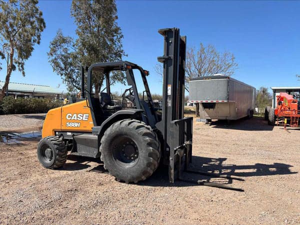 Image of Case 588H equipment image 1