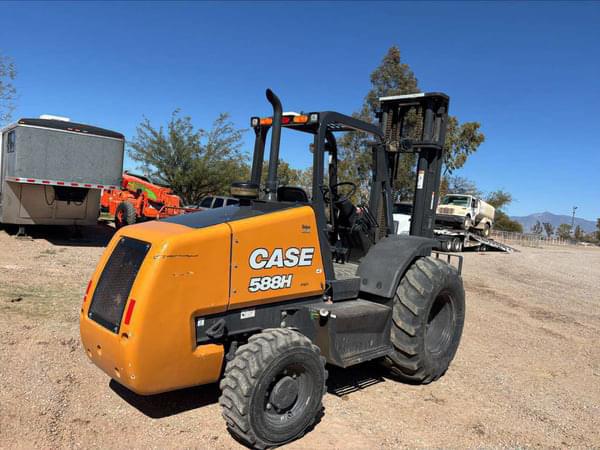 Image of Case 588H equipment image 3