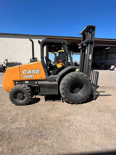 Image of Case 588H equipment image 1