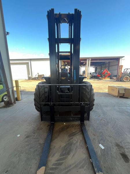 Image of Case 588H equipment image 2