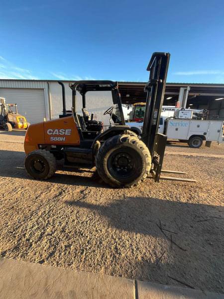 Image of Case 588H equipment image 1