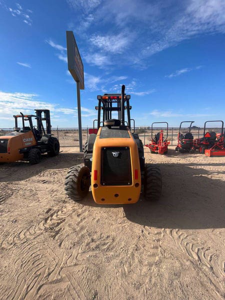 Case 588H Equipment Image0