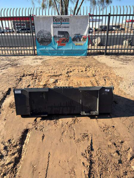 Image of Case 761128 equipment image 3