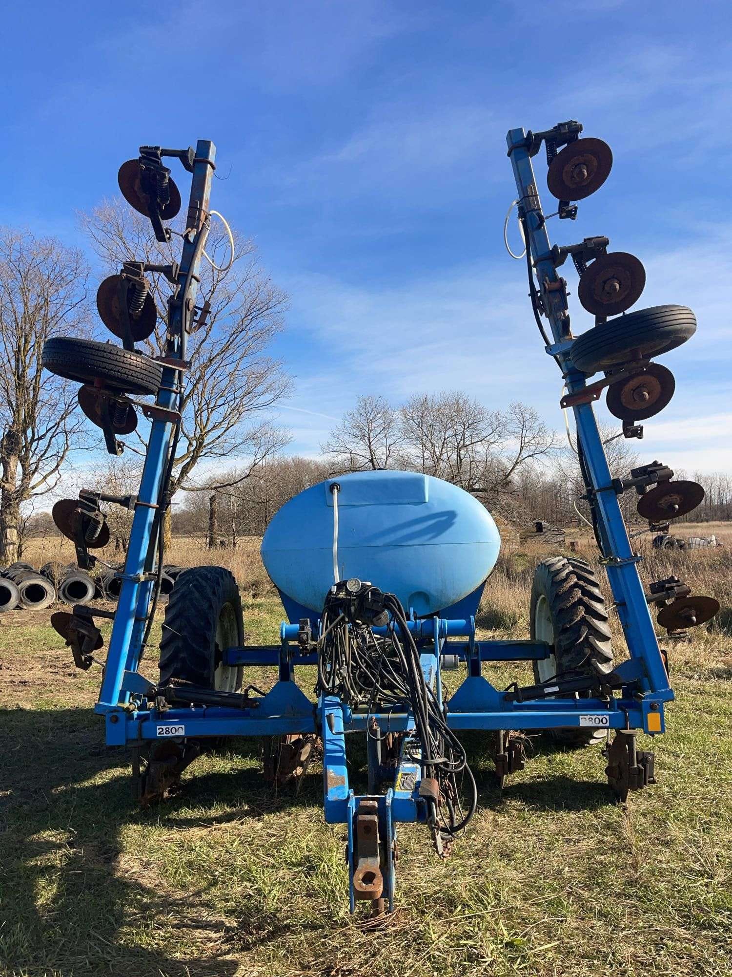 Case IH 2800 Equipment Image0