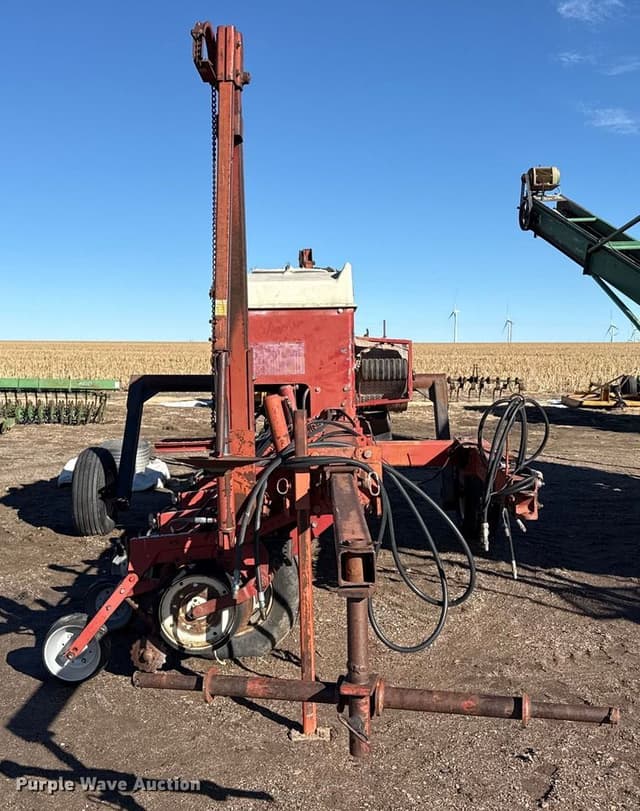 Image of Case 900 equipment image 1