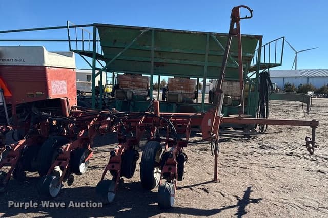 Image of Case 900 equipment image 3