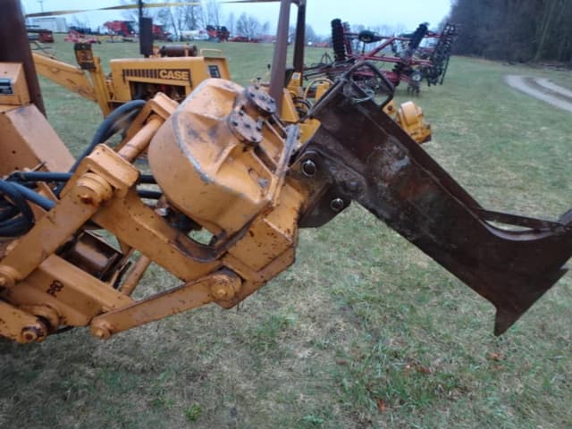 Image of Case DH5 equipment image 4