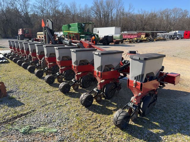 Image of Case IH 1235 equipment image 4