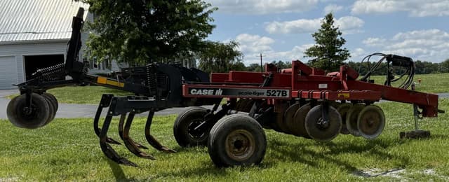 Image of Case IH Ecolo-Tiger 527B equipment image 4