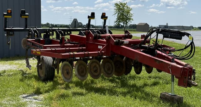 Image of Case IH Ecolo-Tiger 527B equipment image 1