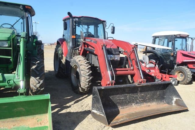 Image of Case IH Farmall 100C equipment image 3