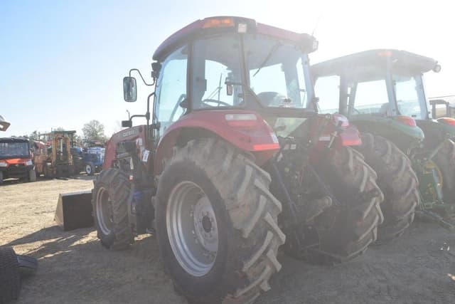 Image of Case IH Farmall 100C equipment image 1