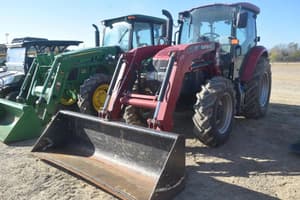 Case IH Farmall 100C Image