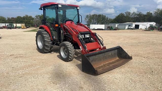 Image of Case IH Farmall 45 equipment image 1