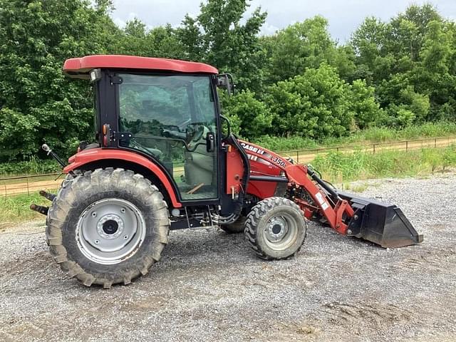 Image of Case IH Farmall 50B equipment image 1