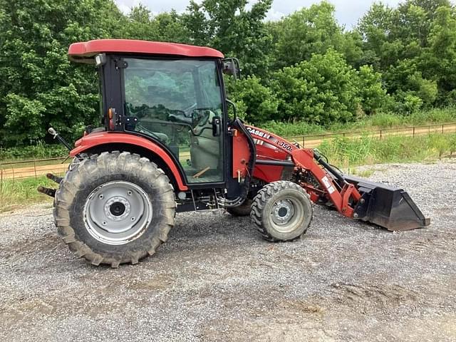 Image of Case IH Farmall 50B equipment image 2