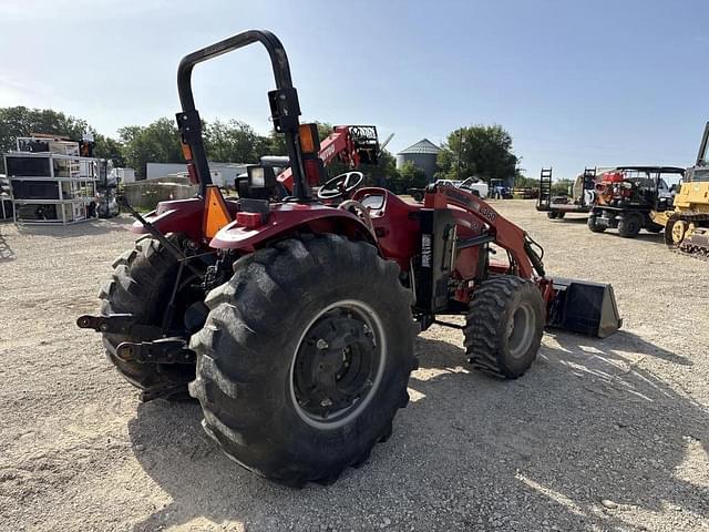Image of Case IH Farmall 55 equipment image 4