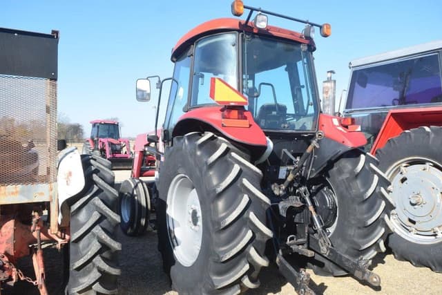 Image of Case IH Farmall 95 equipment image 1