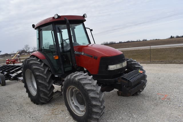 Image of Case IH Farmall 95 equipment image 2