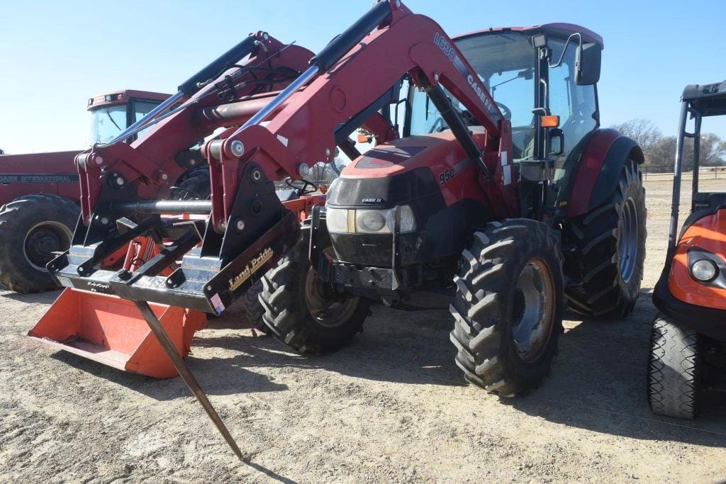 Case IH Farmall 95C Equipment Image0