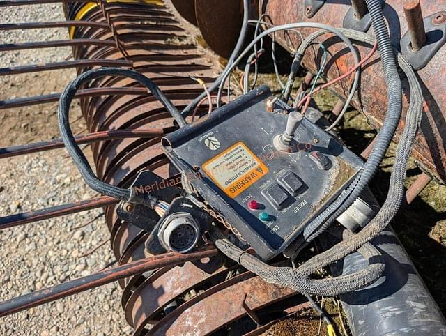 Image of Case IH FHX300 equipment image 2