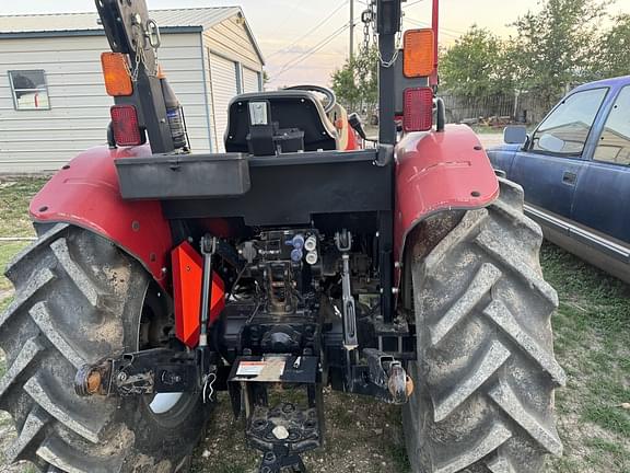 Image of Case IH Farmall 70A equipment image 2