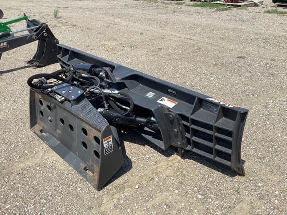 Image of Case Front Blade equipment image 4
