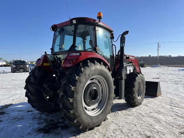 Image of Case IH Farmall 100C equipment image 4
