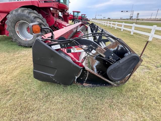 Image of Case IH 1010 equipment image 4