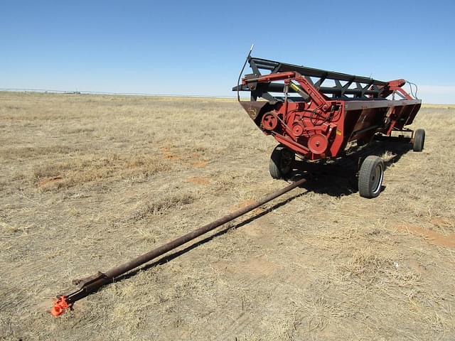 Image of Case IH 1010 equipment image 2