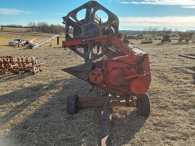 Image of Case IH 1010 equipment image 2