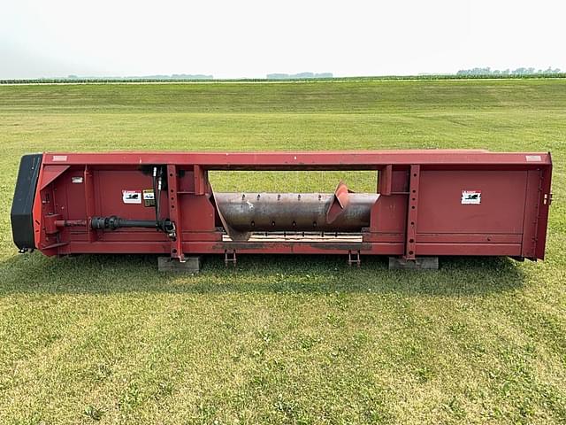 Image of Case IH 1015 equipment image 2