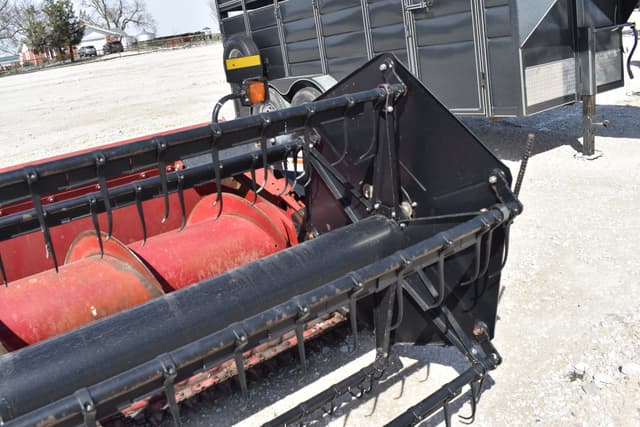 Image of Case IH 1020 equipment image 2