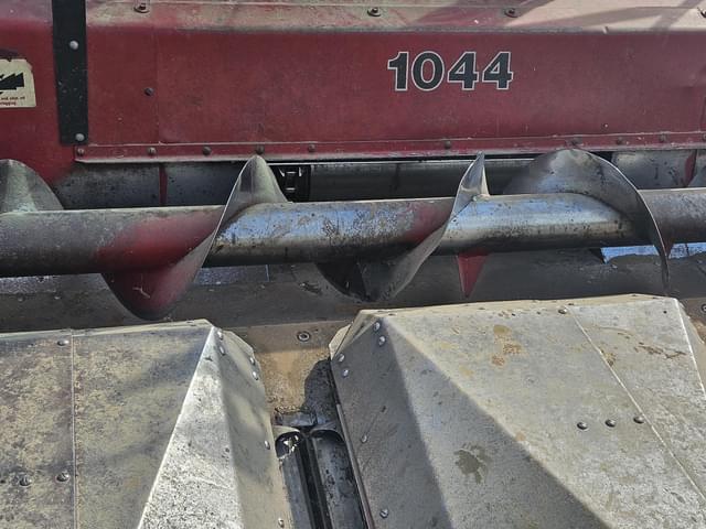 Image of Case IH 1044 equipment image 3