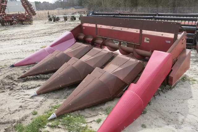 Image of Case IH 1044 equipment image 3