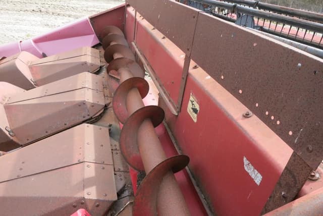 Image of Case IH 1044 equipment image 4