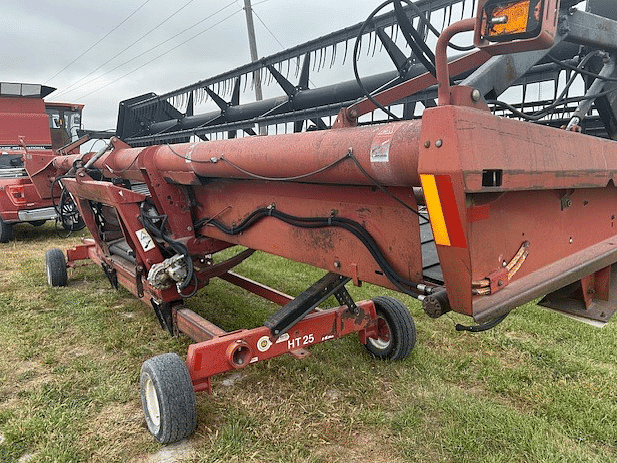 Image of Case IH 1052 equipment image 4