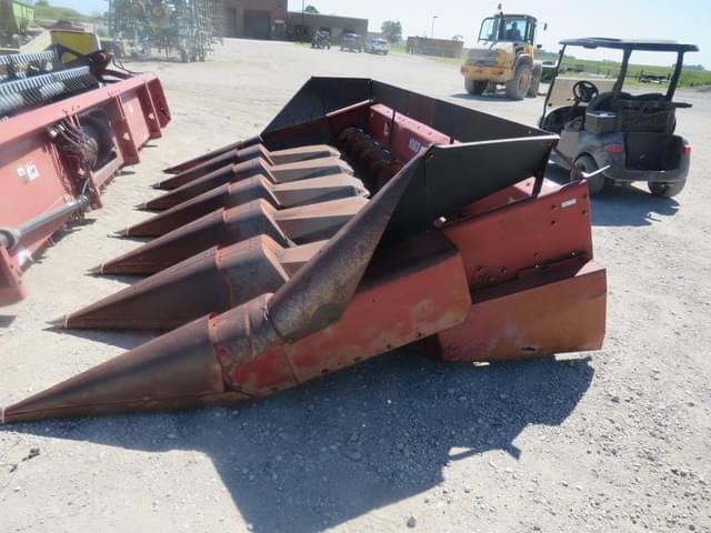 Image of Case IH 1063 equipment image 2