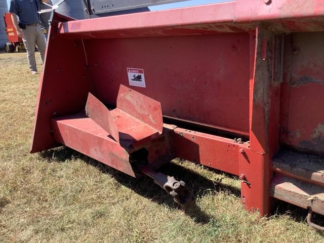 Image of Case IH 1063 equipment image 3