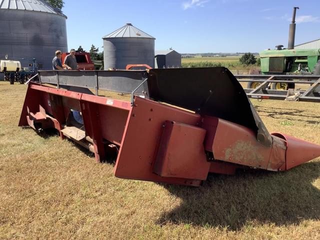 Image of Case IH 1063 equipment image 4