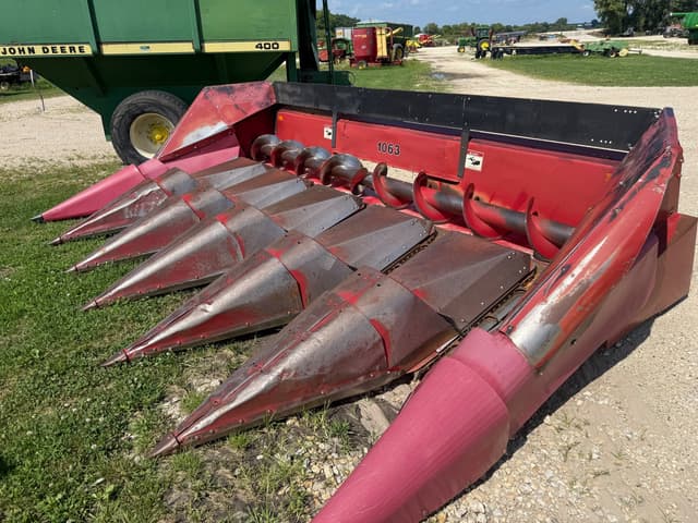 Image of Case IH 1063 equipment image 2