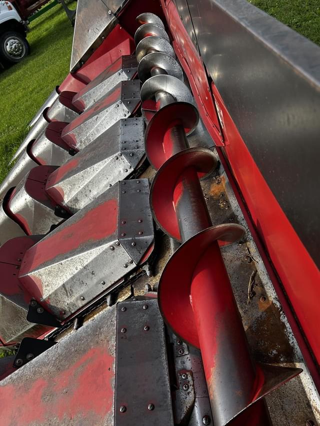 Image of Case IH 1063 equipment image 2