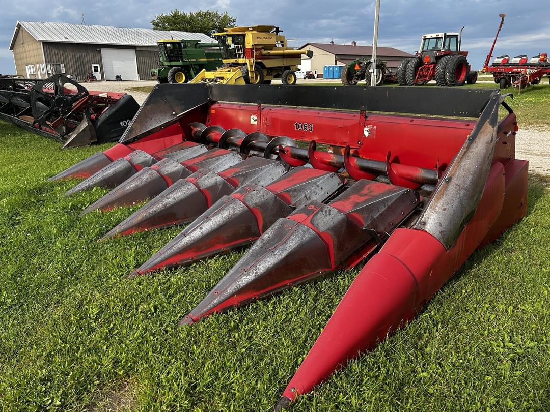 Image of Case IH 1063 Primary image