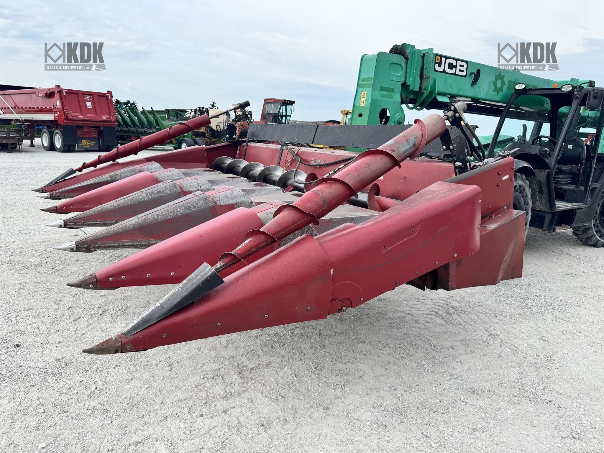 Case IH 1063 Equipment Image0