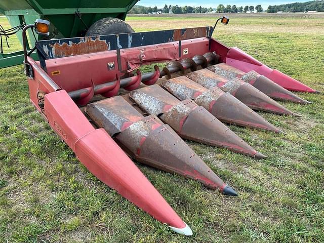 Image of Case IH 1063 equipment image 1