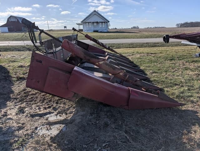 Image of Case IH 1063 equipment image 1