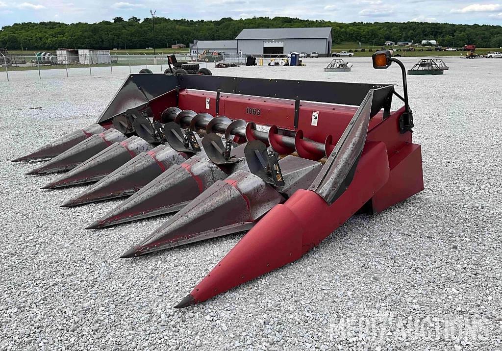 Image of Case IH 1063 Primary image